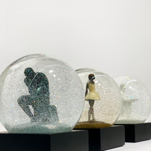 SNOWGLOBES, Thinker