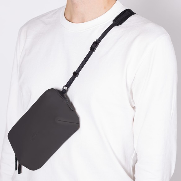 ANDO BAG LOTUS, Black