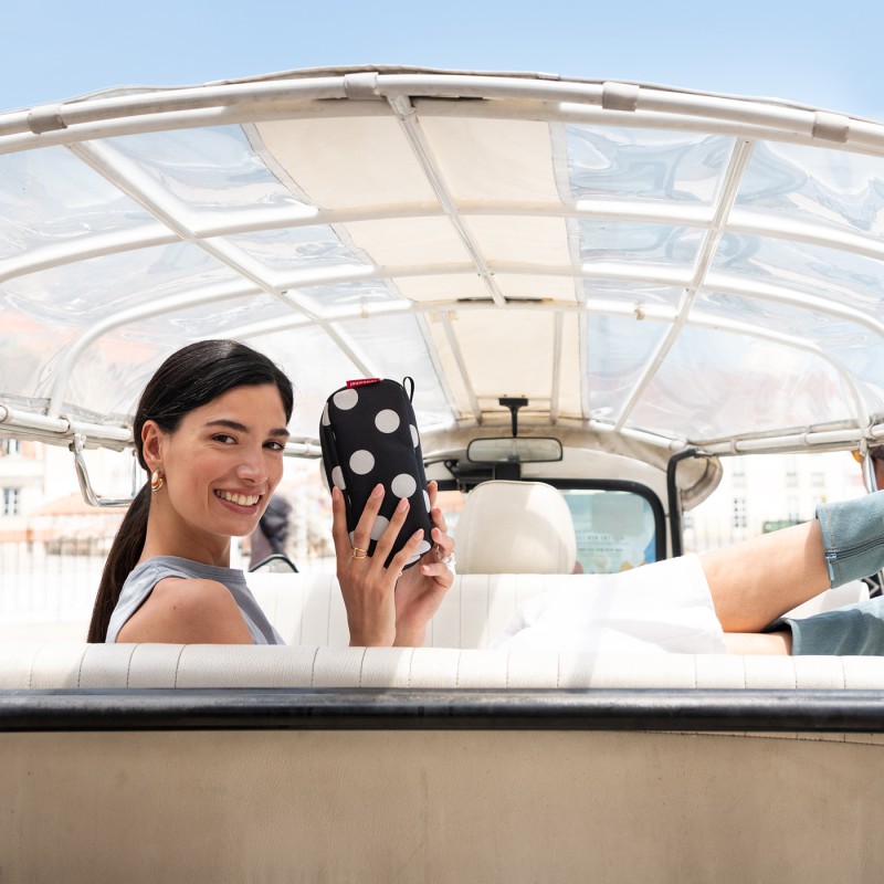 MULTICASE dots white