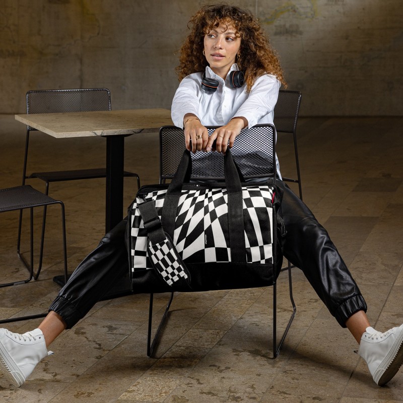 ALLROUNDER L, Op - Art