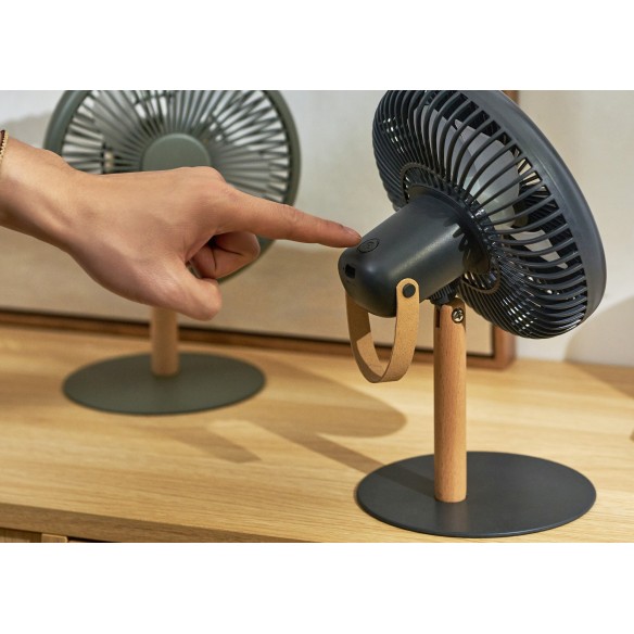 BEYOND PORTABLE DESK FAN LIGHT, Matte Smart Grey