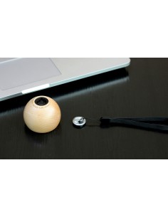 TUMBLER SELFIE SPEAKER, natural maple wood 2
