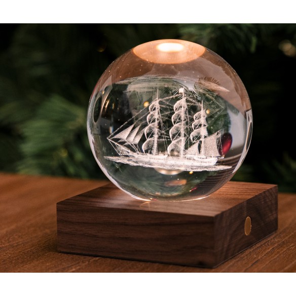AMBER CRYSTAL LIGHT, 3D laser Sailing Boat