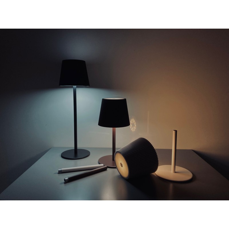 LAMPADA DA TAVOLO, Nero